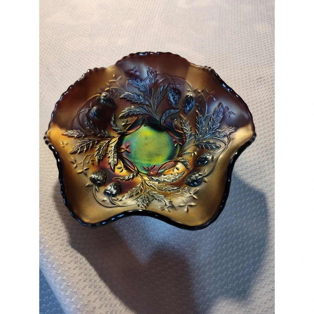 Northwood 'Strawberry' Amethyst‎ Carnival Glass Pie Crust Edged Bowl Candy Dish